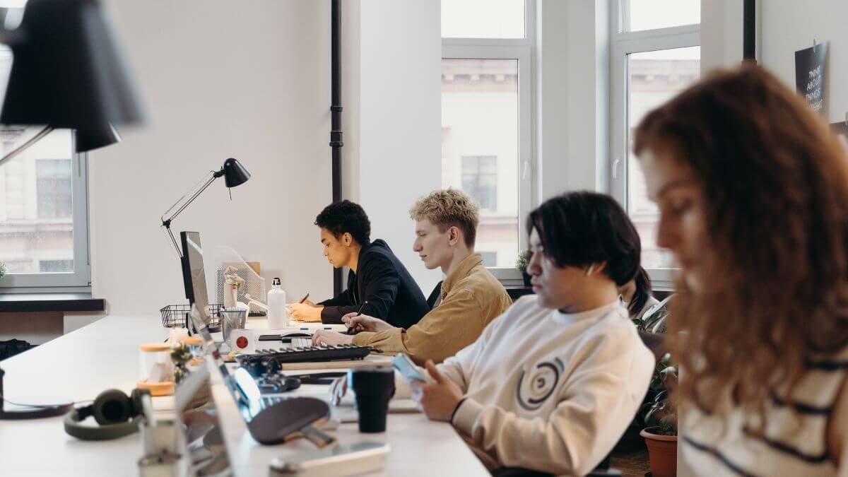 how to conduct a project health check?