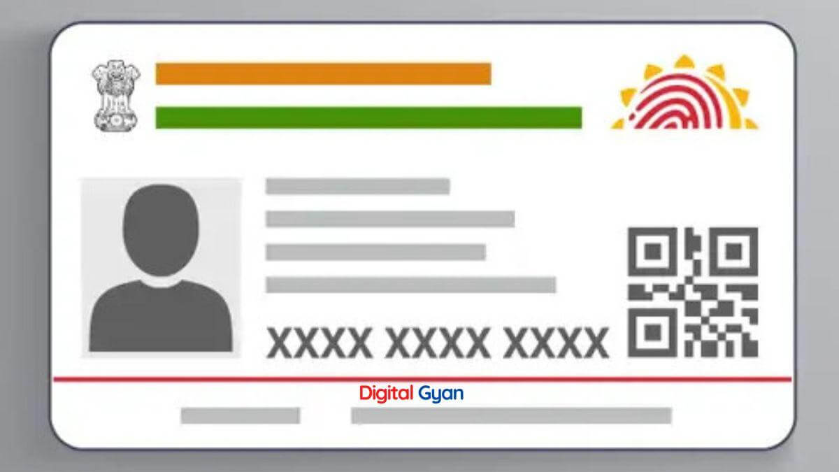 how to link adhaar with pan card using sms and online